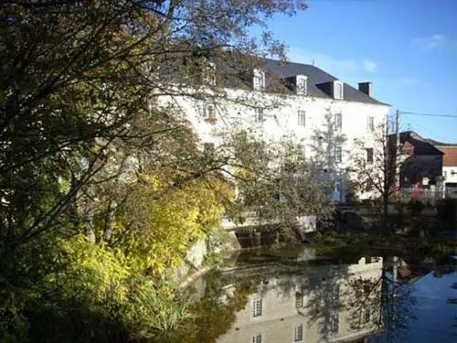 Le Moulin de Poilly - Image 1