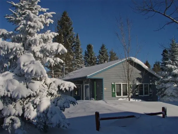Mountain View Lodges - Image 1
