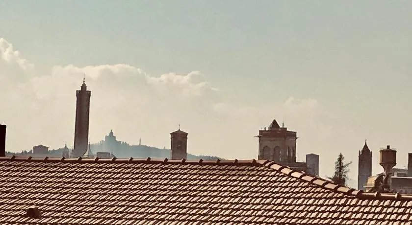 Skyline 1/7 - Image 1