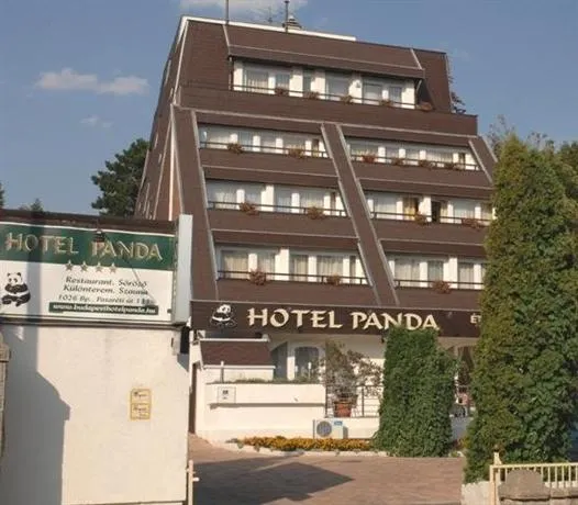 Hotel Panda - Image 1