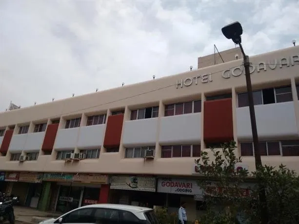 Godavari Lodging - Image 1