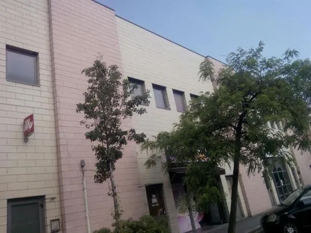 Breme Guesthouse Milano - Image 1