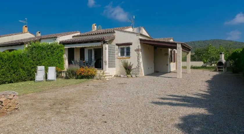 House with terrace, pool & garden | Pet-friendly - Image 1