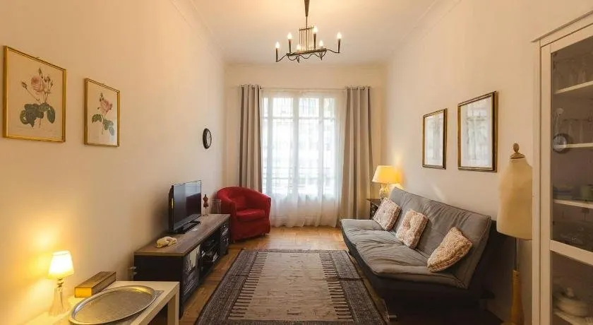 Appartment Passy 2 Bedrooms with Veranda - Image 1