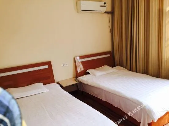 Huang Cheng Men Inn - Image 1