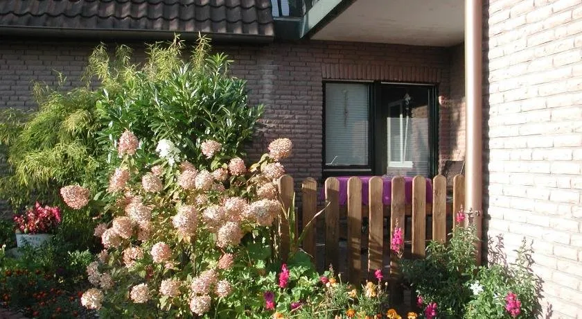 Ferienwohnung Schmidt - Image 1