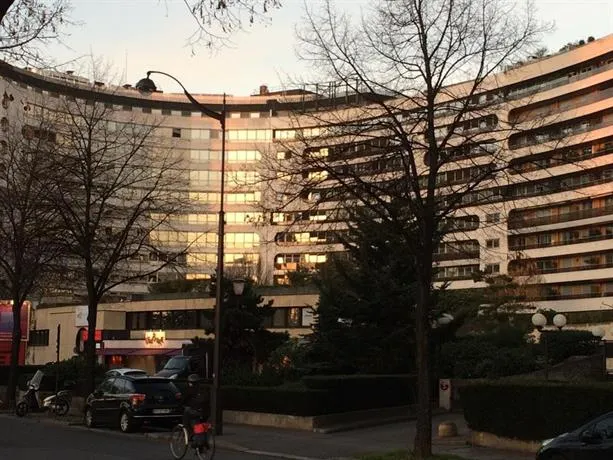 Residence Passy Kennedy - Image 1