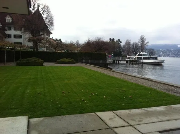 Einzigartige Luxusvilla Am Zurichsee - Image 1