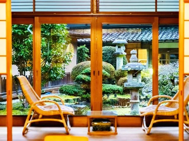 Guest Villa Hoo - Image 1