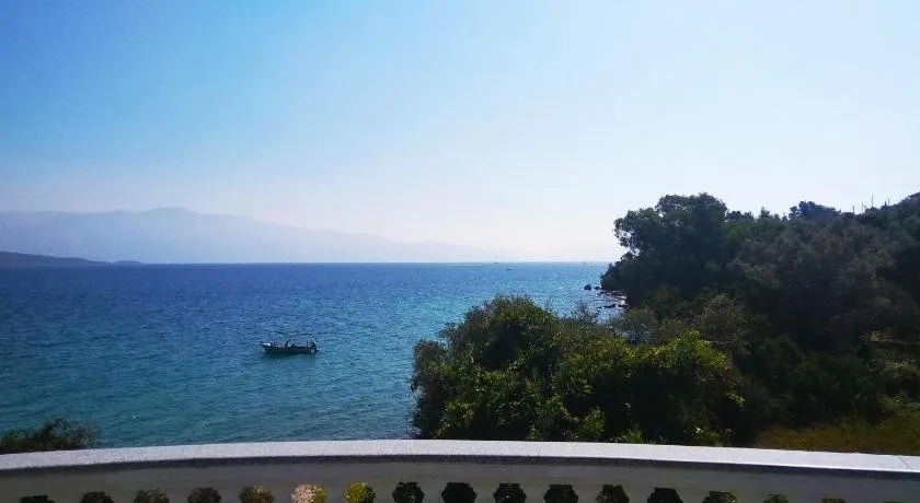 Edgewater Villas Nikiana Lefkada - Image 1