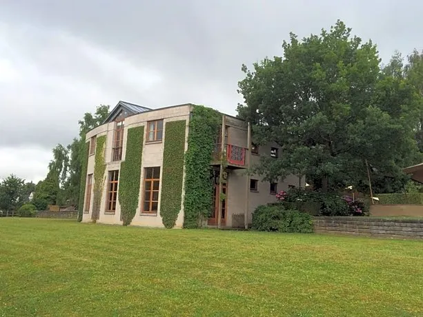 Le Jardin Des Sources - Image 1