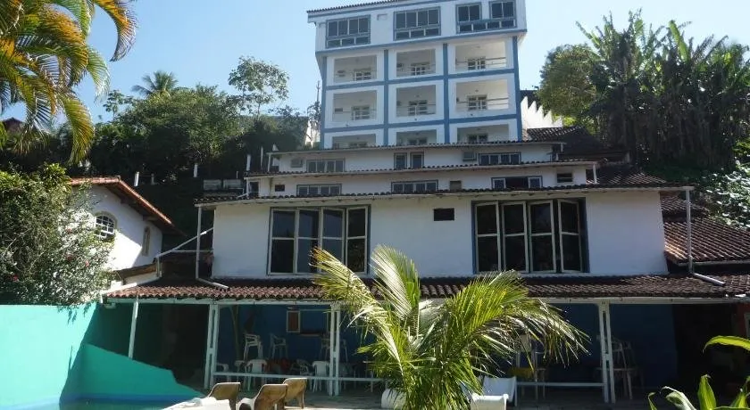ANGRA PIER 99 Suites - Image 1