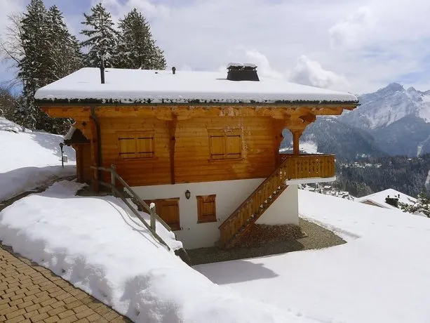 Chalet La Peluche - Image 1
