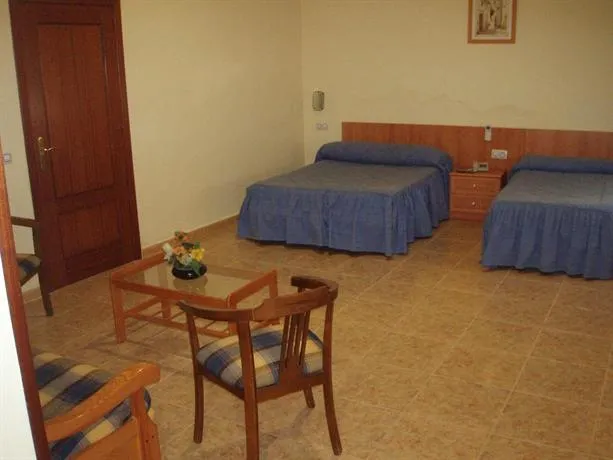 Hotel Los Hermanos - Image 1