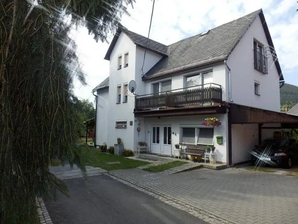 Guest House Krahulec - Image 1