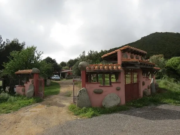 Turismo Rurale Cortes - Image 1