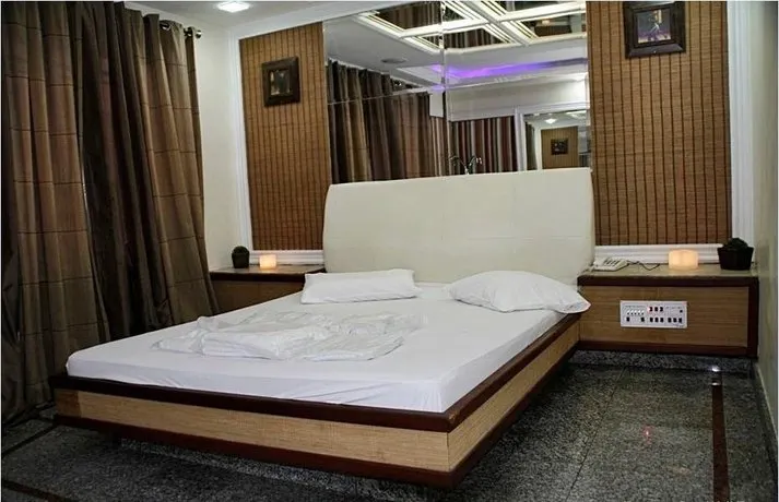 Blue Star Rio Motel - Image 1