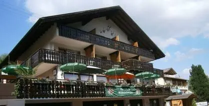 Hotel am Waldsee - Image 1