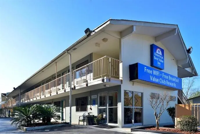 Americas Best Value Inn - Image 1