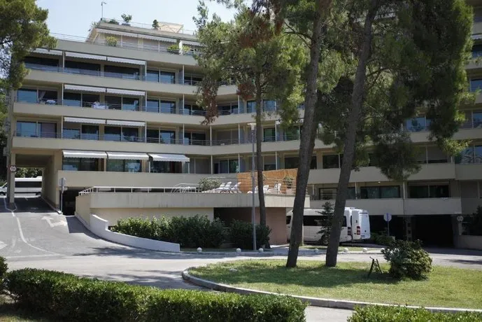 Residence Art Split - Image 1