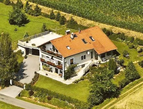 Ferienwohnung & Gästezimmer Familie Englstorfer - Image 1