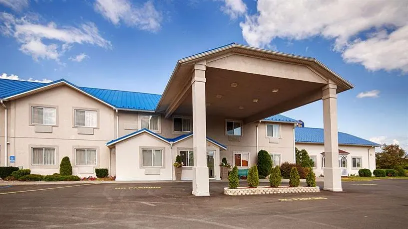 Best Western New Baltimore Inn - Image 1