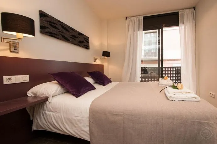 Paralelo Apartments - Image 1
