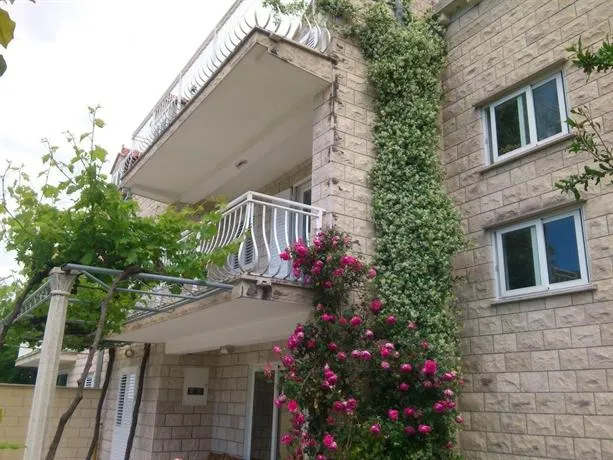 Guesthouse Zeko Rozat - Image 1