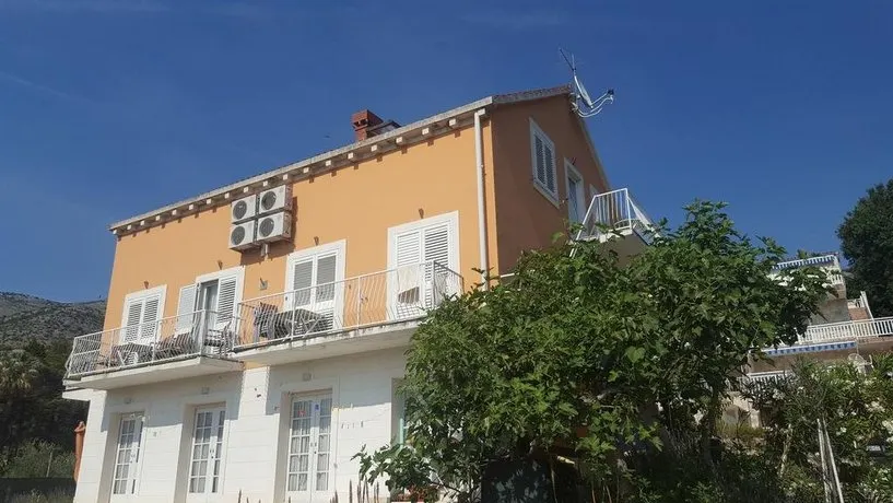 Apartments Mimoza - Image 1