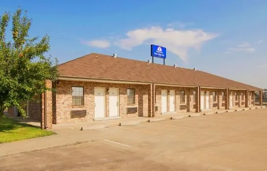 Rest Inn West Memphis - Image 1