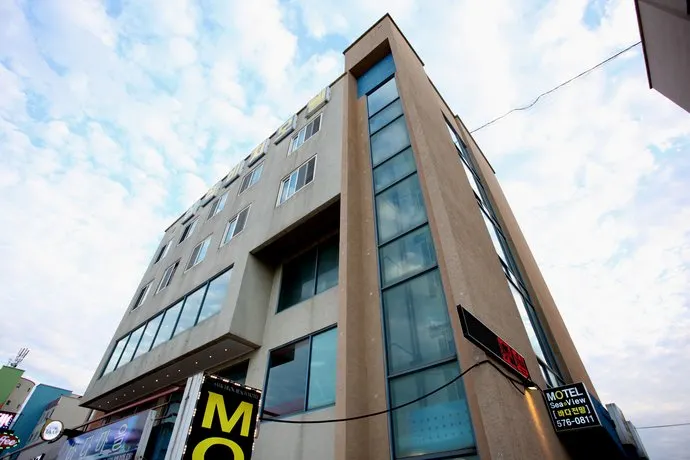 Samcheok Beach Hotel - Image 1