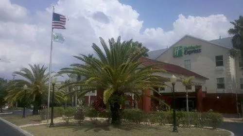 Port Charlotte Vacation Homes - Image 1