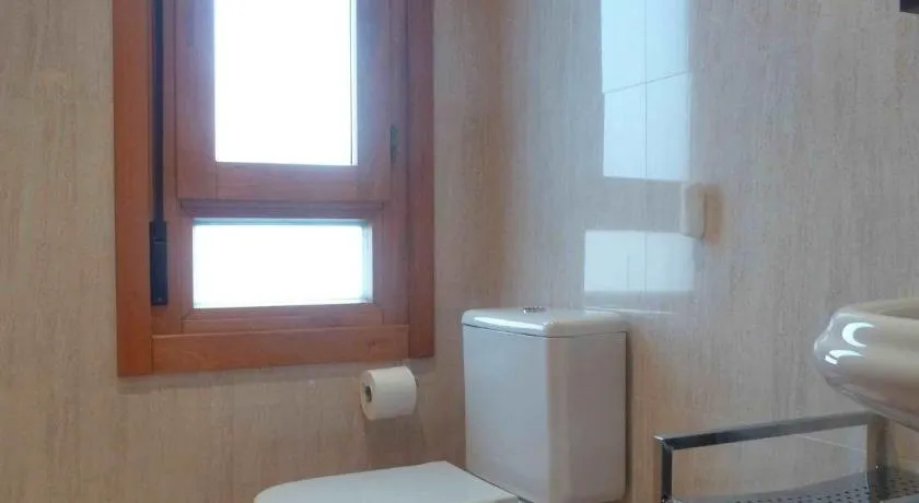 Apartamentos Sarabia - Image 1
