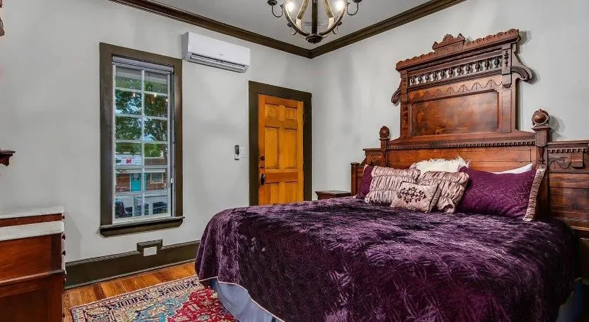 McKenize Guest House: LBJ Suite 1 BD, 1BA - Image 1