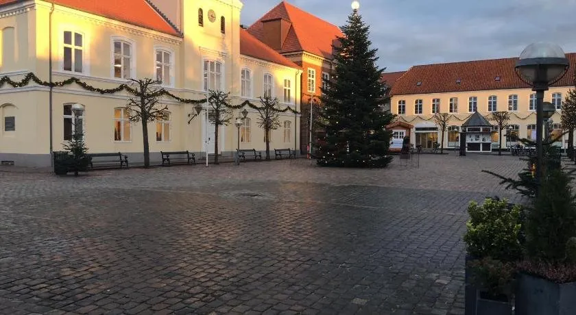 Engbo - Image 1