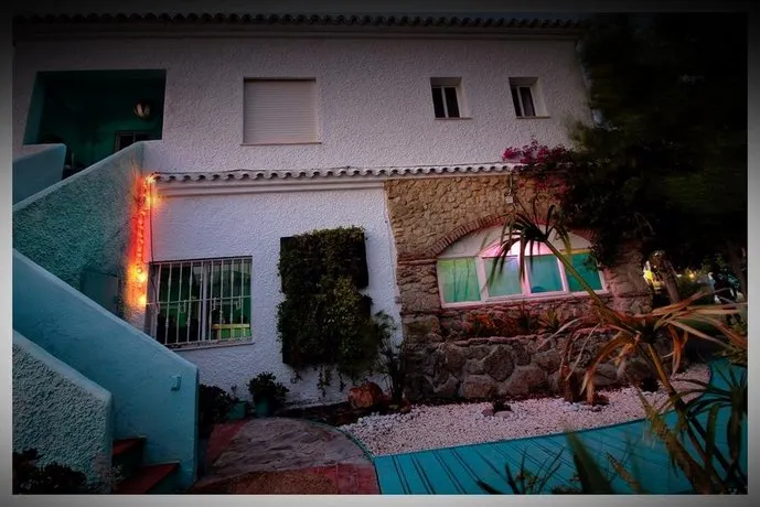 Luna Azul Hostel - Image 1