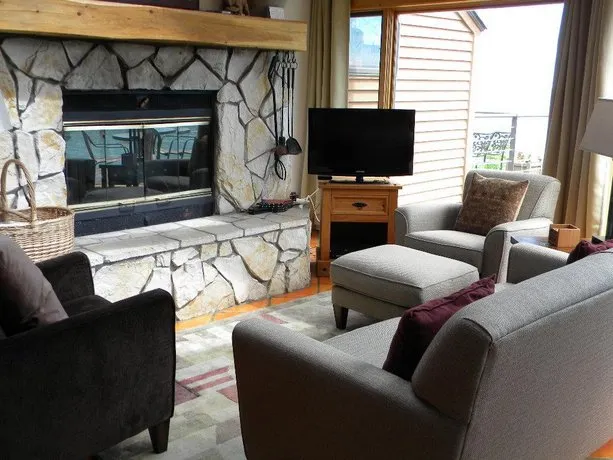 Lakehomes at Superior Shores - Image 1