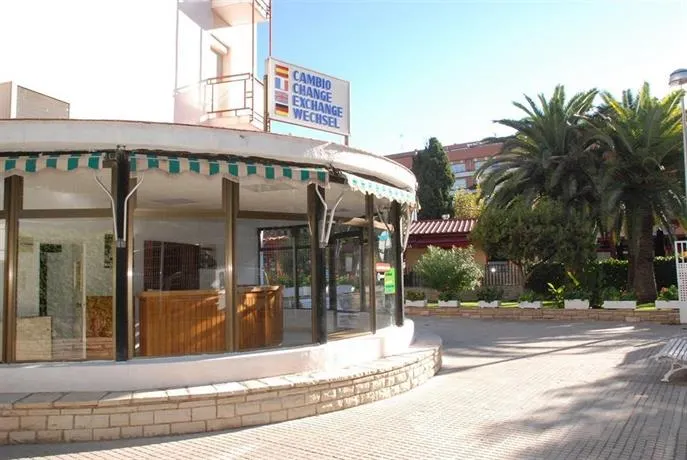 Apartamentos Corcega - Image 1