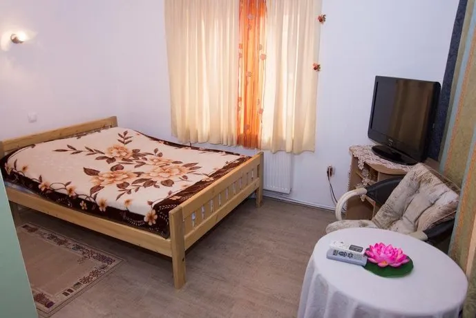 Šmek - Image 1