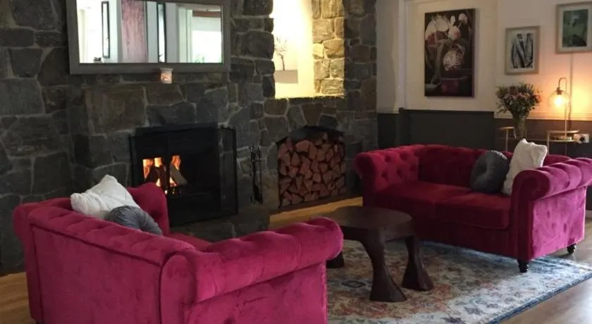 Malanda Manor Guesthouse - Image 1