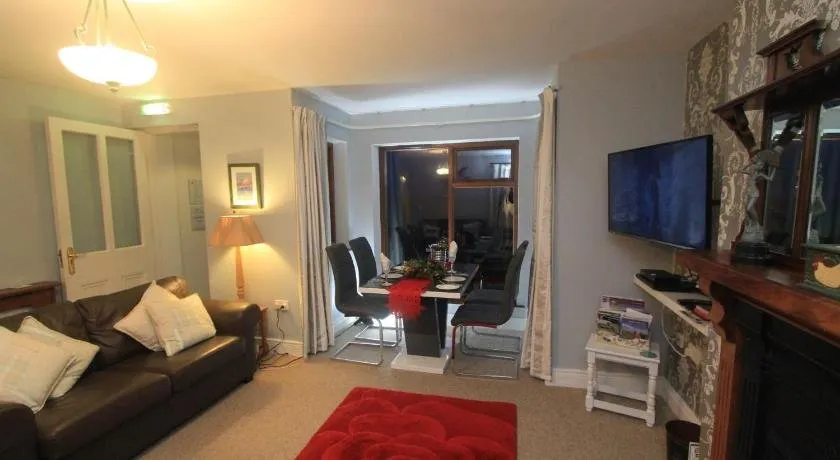 Largy Coastal Apartments - Image 1