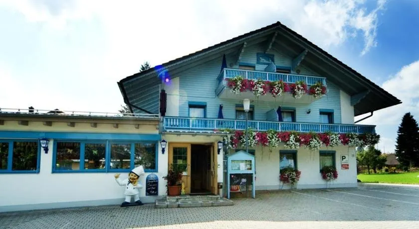 Auerhof Gasthaus - Image 1