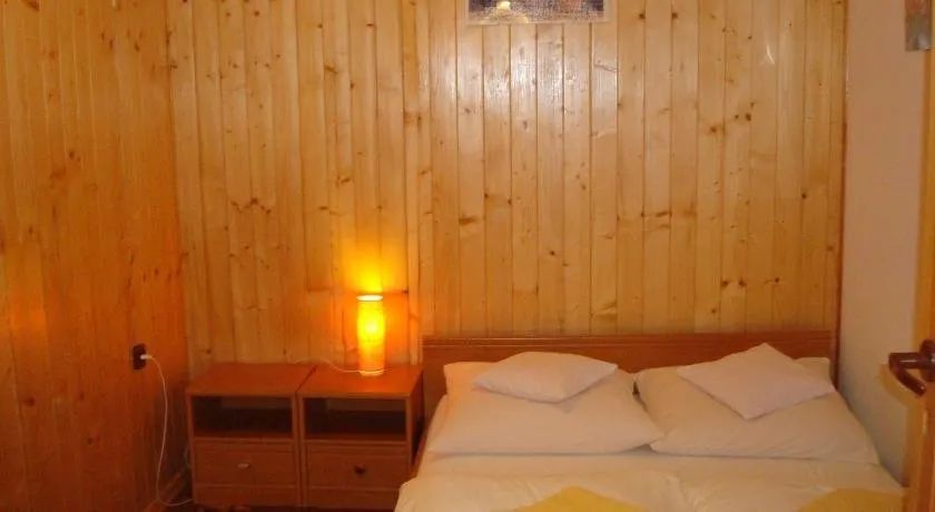 Willa i Restauracja Słoneczna Okuninka - Image 1