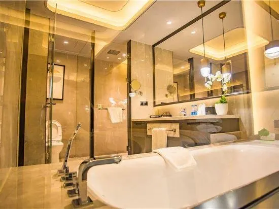 Phoenix New Century Grand Hotel - Image 1
