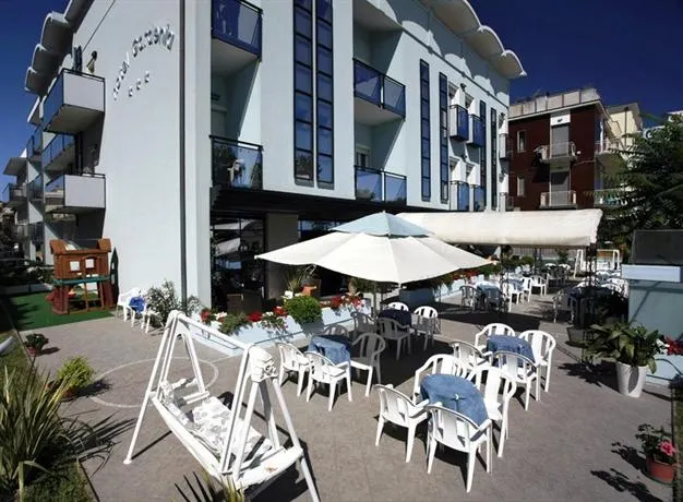 Hotel Gardenia - Image 1