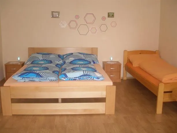 Chalupa Iveta - Image 1
