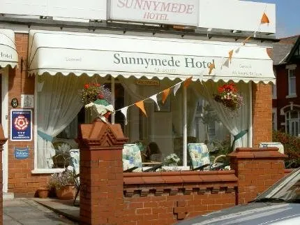 Sunnymede Hotel - Image 1