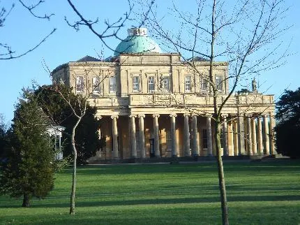 Cheltenham Lawn And Pittville Gallery B&B - Image 1