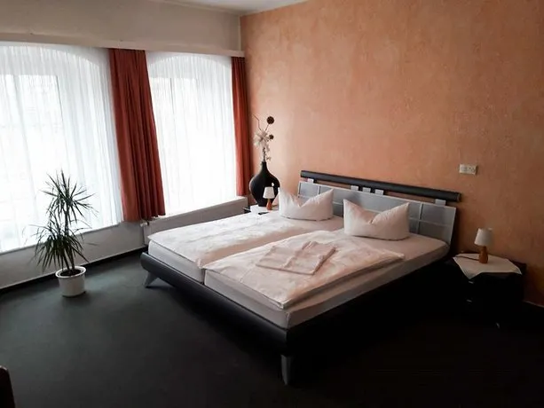 Hotel Bavaria - Image 1