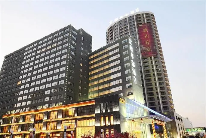 Hongcheng Yuehai Hotel - Qingdao - Image 1